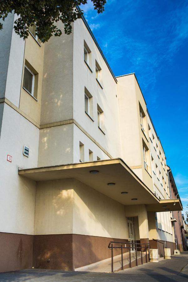 Danubius Szallo Komarno Exterior photo